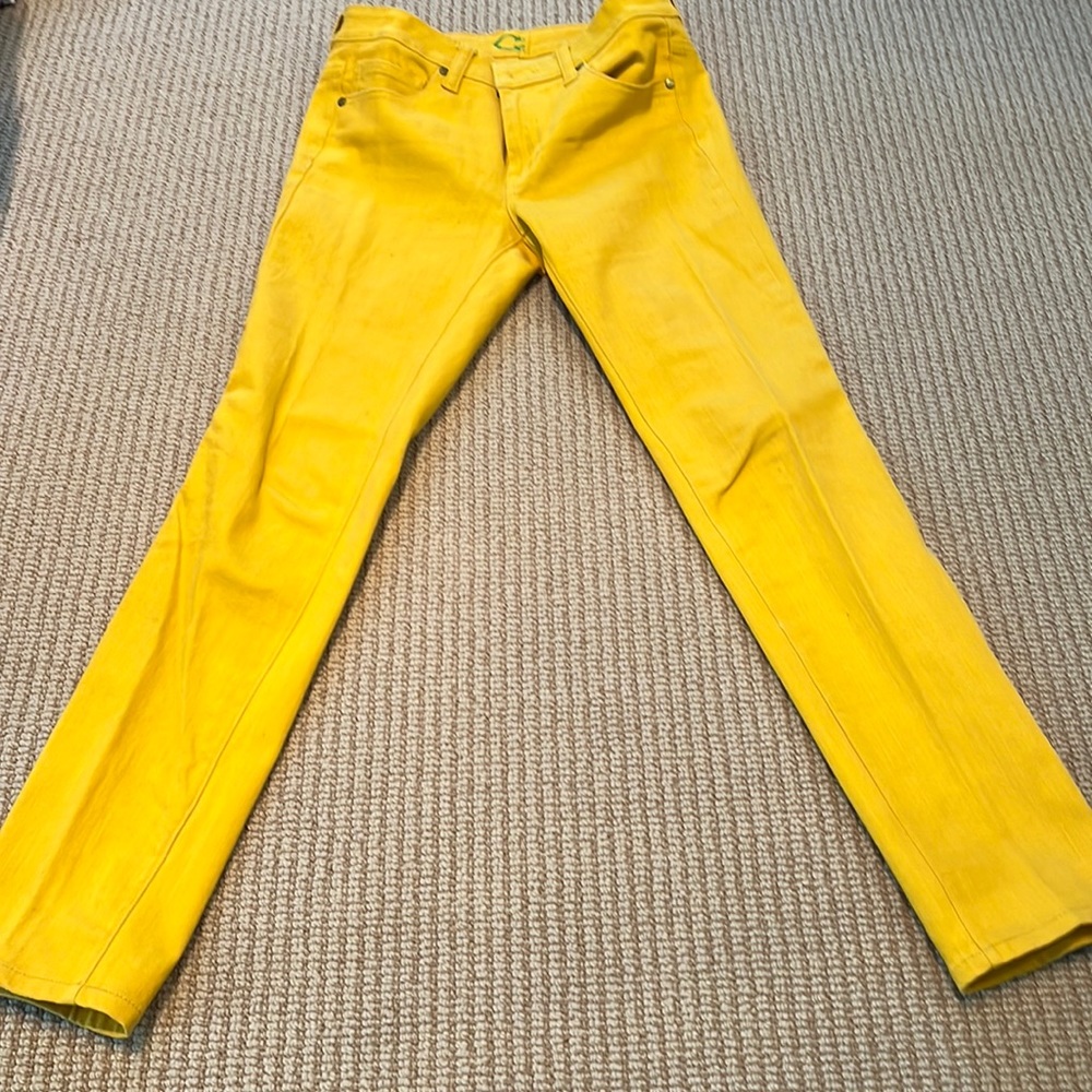 C Wonder Straight legged jeans.